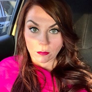 Meet your Posher, Sabra